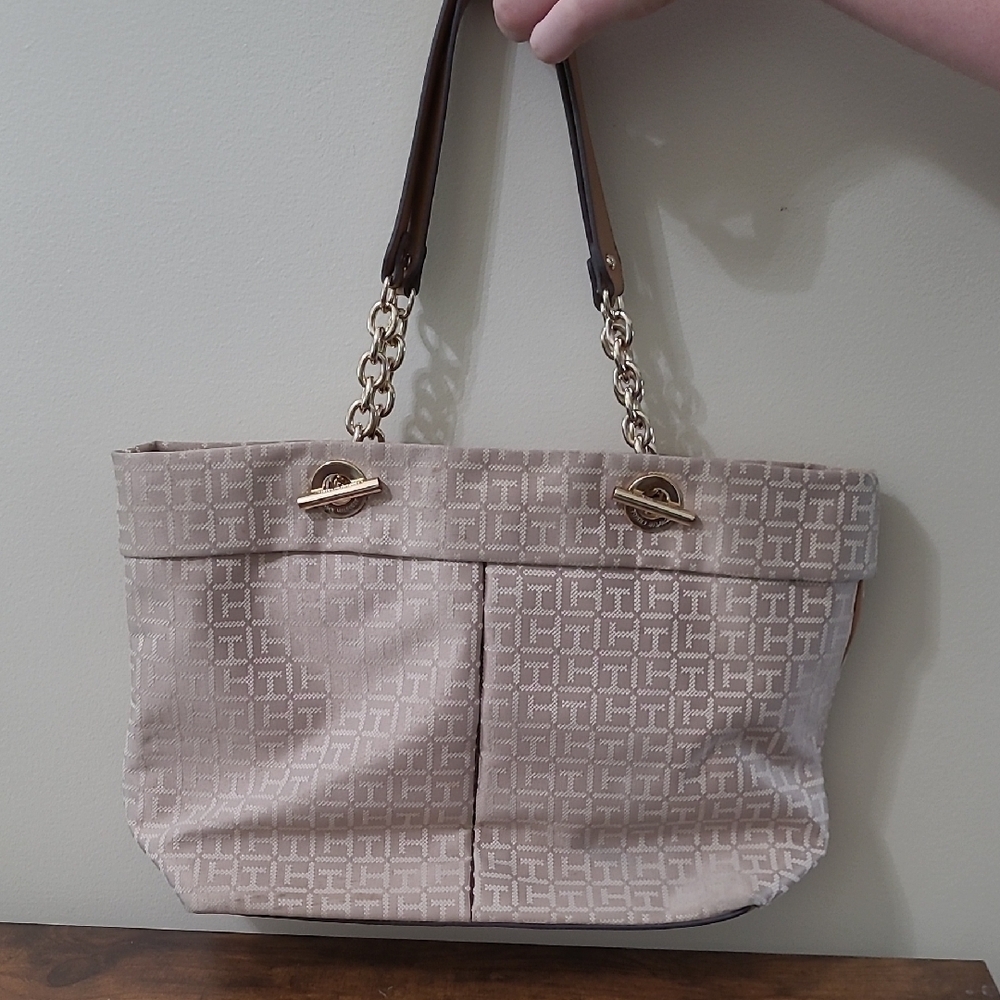 Tommy Hilfiger Cream and Tan Shoulder Bag with Gold Hardware